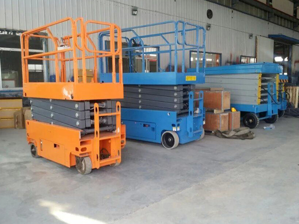 电动自走剪叉式升降平